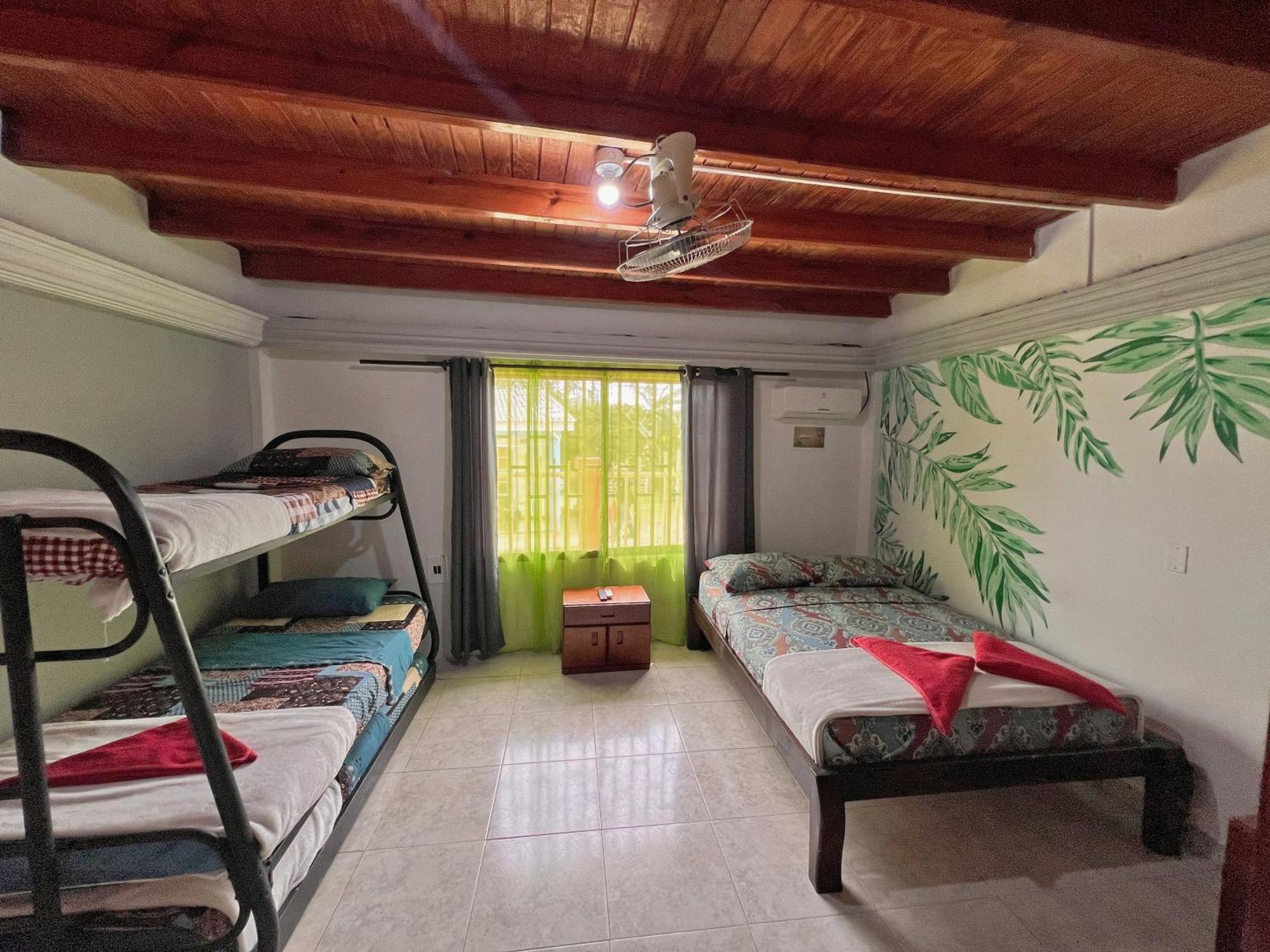 Hostal Mom Mariela San Andrés المظهر الخارجي الصورة